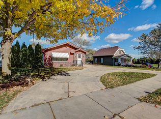7748 W Cold Spring Rd, Greenfield, WI 53220