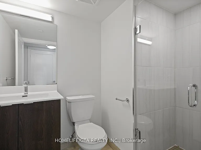 225 Village Green Sq #601 — Photo 17
