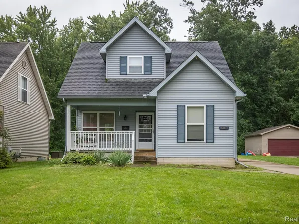 380 Elm St, Mount Morris, MI 48458