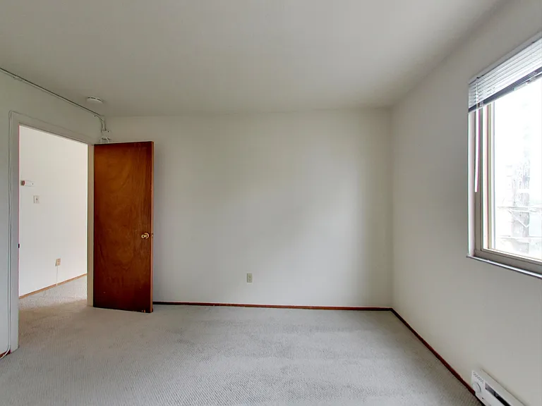 1300 Lawton St #301 — Photo 9