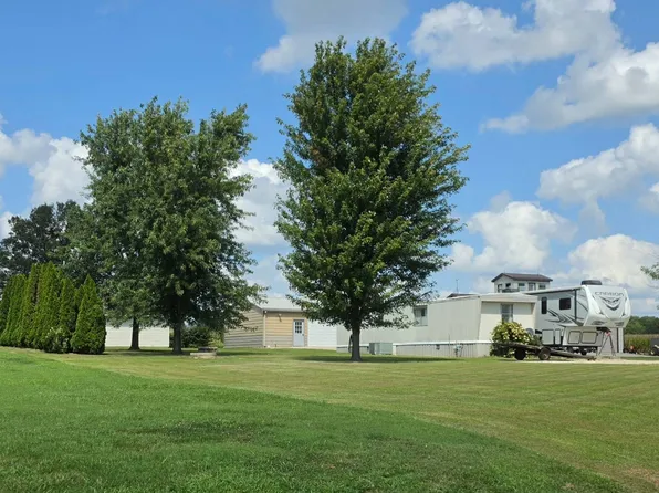 11054 E 775th Ave, Robinson, IL 62454