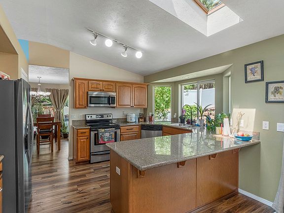 3rd image of 18517 E Hermosa Cir