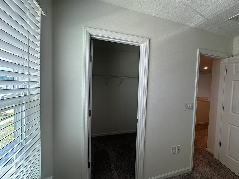 Santos Ln — Photo 20