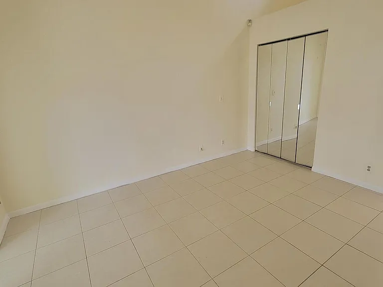 2306 SW 82nd Ter #2306 — Photo 17