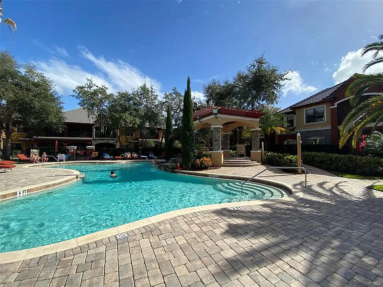 2261 Tuscany Trce #106 — Photo 32