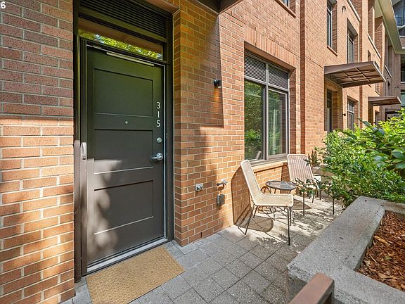 3rd image of 2351 NW Westover Rd Unit 315