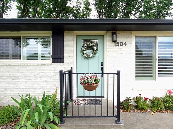 5th image of 1504 SW 41st St