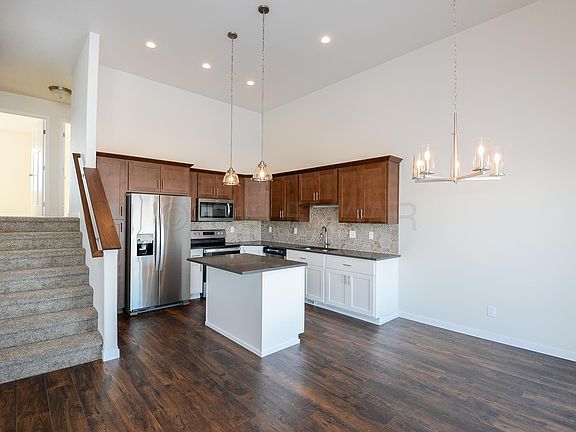 5th image of 2111 Allison Ln