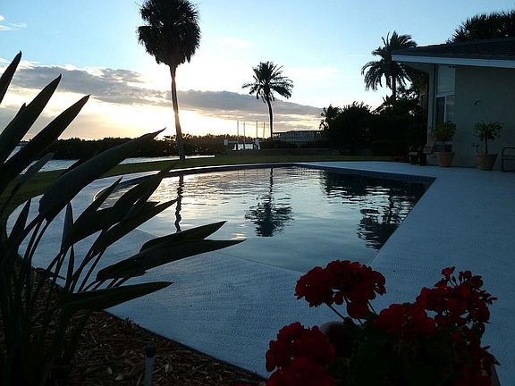 Custom pool