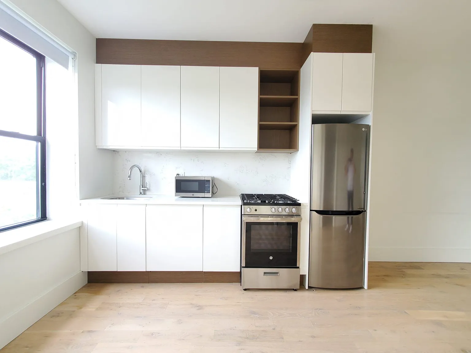 Studio, 500 sqft, $2,100 — Photo 1