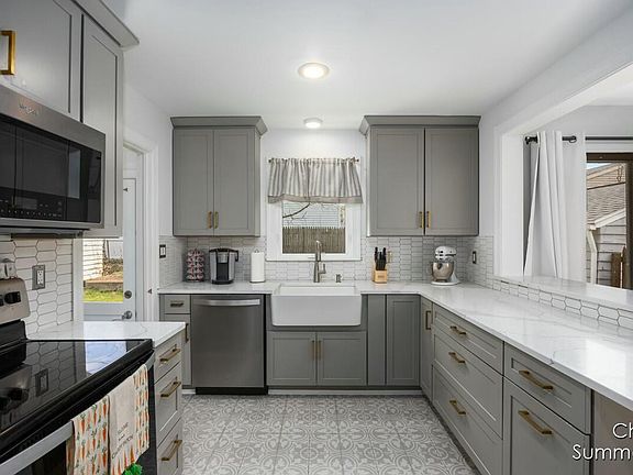 5th image of 1064 Kenesaw Dr SE