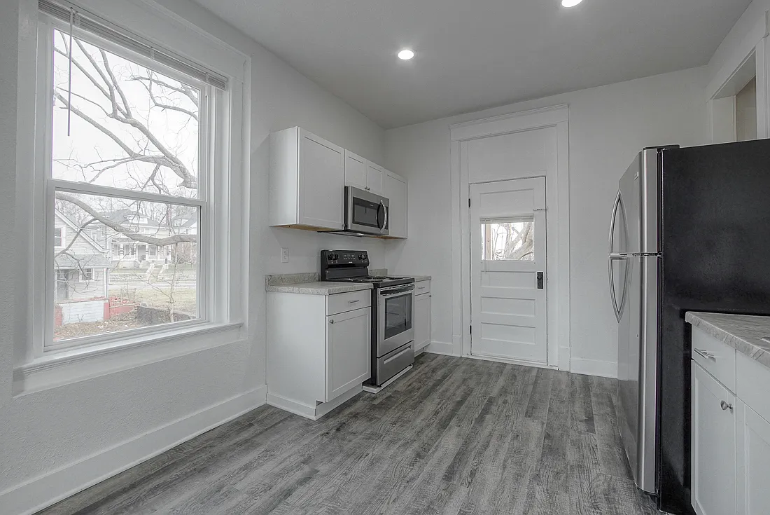 3226-3228 East 11th Street - 3226-... — Photo 4
