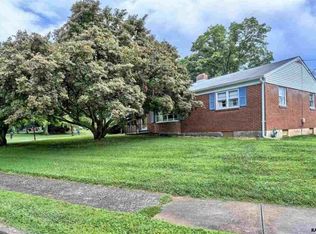 1898 North Dr, York, PA 17408