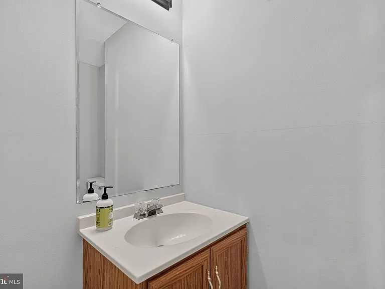 6453 Linleigh Way — Photo 23