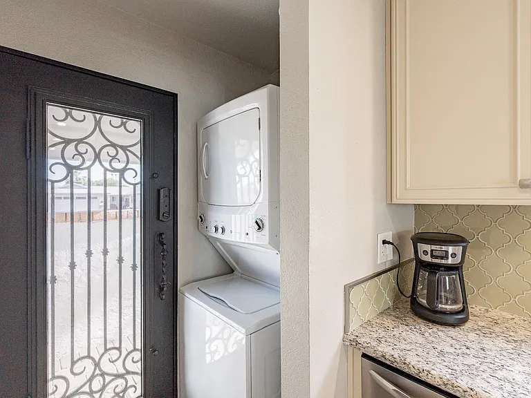 8708 E Vista Dr — Photo 29