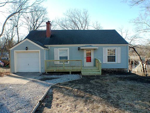 2nd image of 5302 N Spruce Ave