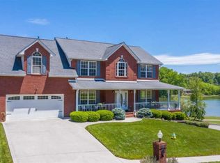 8300 Harbor Cove Dr, Knoxville, TN 37938