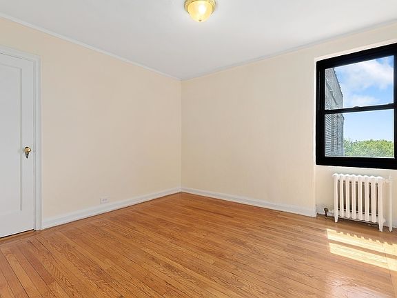 5th image of 2728 Henry Hudson Pkwy APT 84A