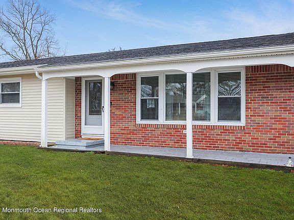 3rd image of 1019 Onyx Dr