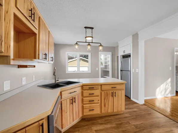 433 Brainerd Ave, Saint Paul, MN 55130