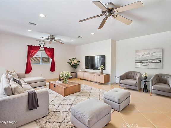 3rd image of 7441 Mesada St