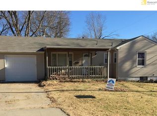 305 N Jennings Rd, Independence, MO 64056