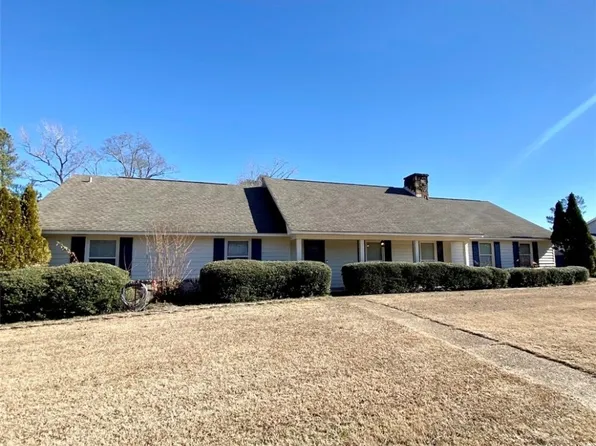 6035 Woodcrest Dr, Tuscaloosa, AL 35405