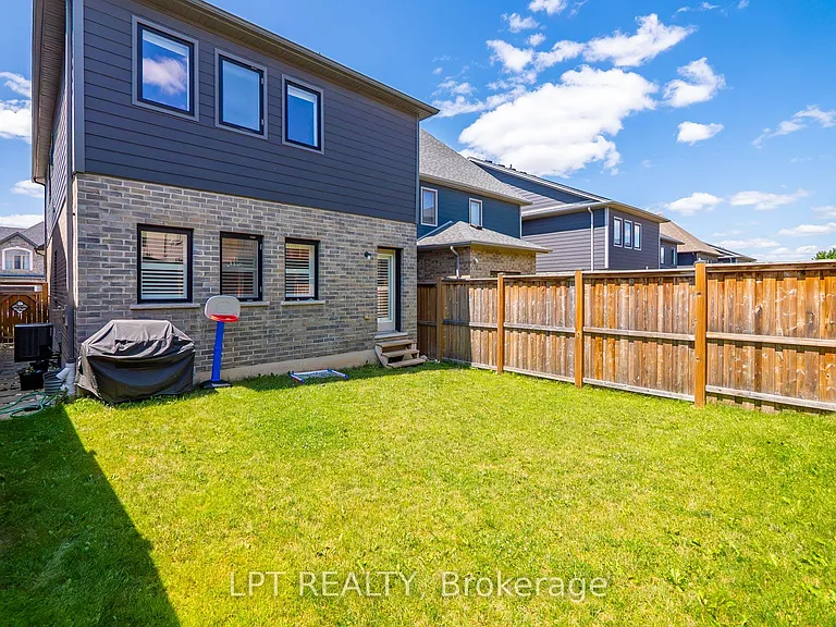 148 Hollybrook Trl S — Photo 48