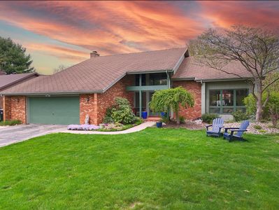 1381 Silverbrook Ln, Saint Joseph, MI, 49085