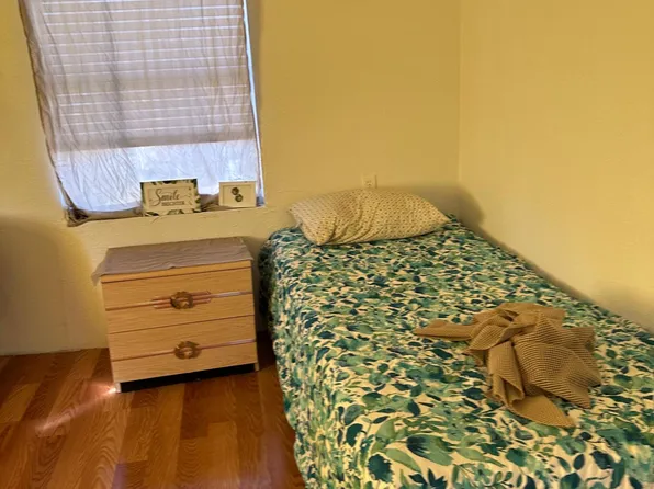 1339 Hicks Ave #Up, San Antonio, TX 78210