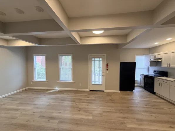 207 W Vine St #1, Kalamazoo, MI 49001