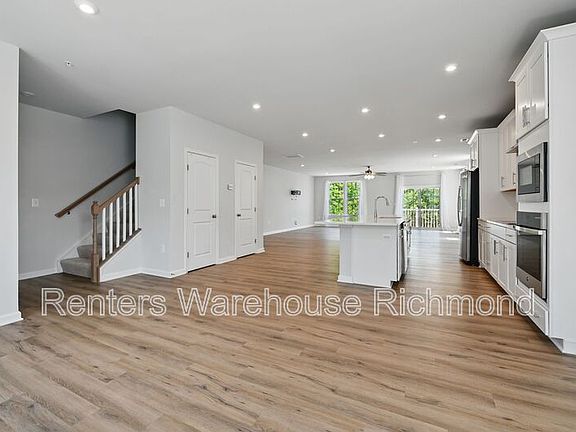 5th image of 4642 Wistar Creek Dr Unit B