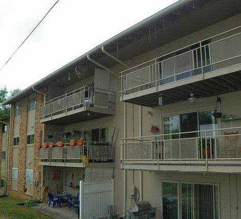 2nd image of 1265 Carriage Cir APT 302