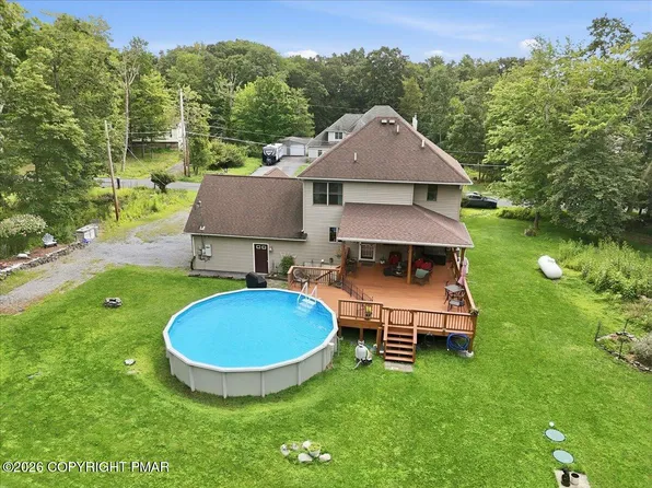317 Ginger Ln, East Stroudsburg, PA 18301