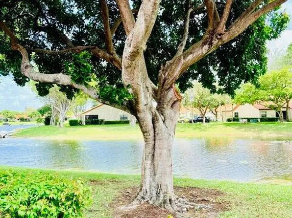 65 Centennial Court #65, Deerfield Beach, FL 33442