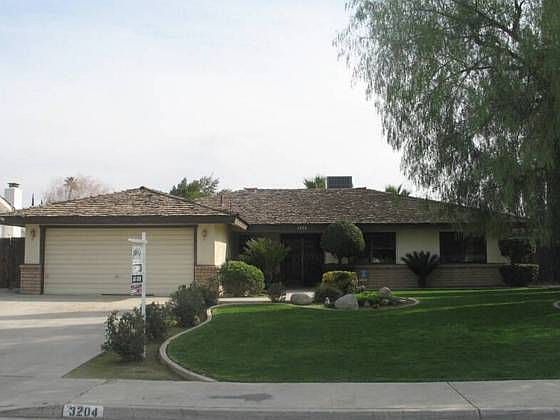 2nd image of 3204 Pendleton Ct