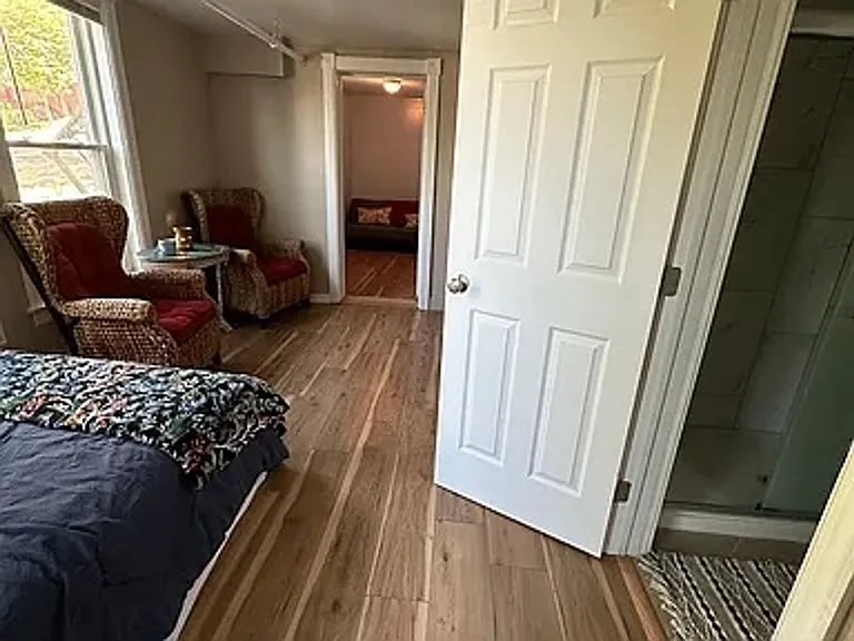 203 Pleasant St — Photo 11
