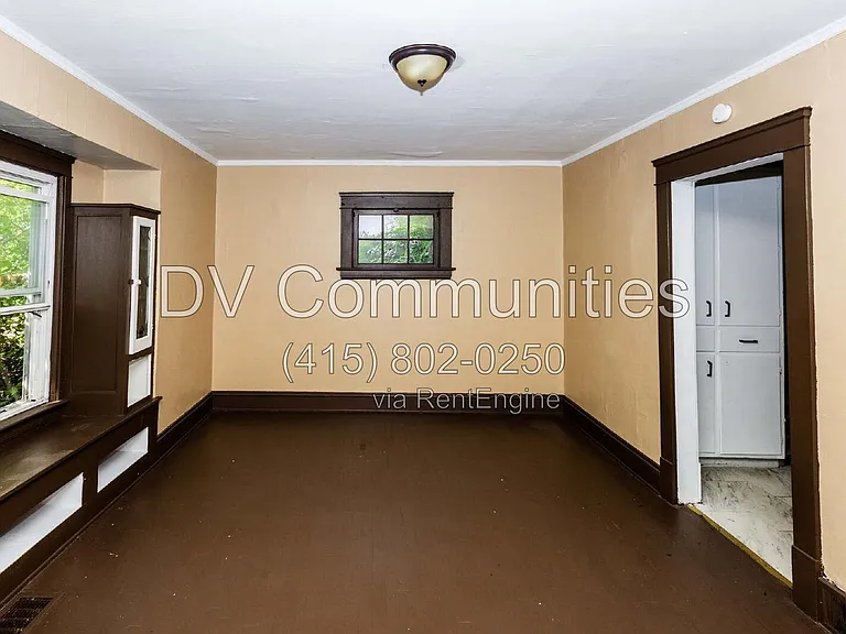 1148 E 176th St — Photo 32