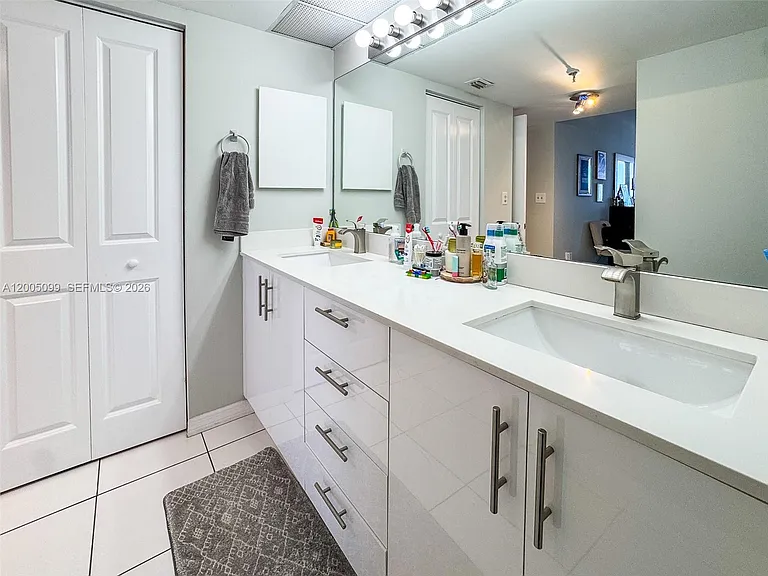 9341 Collins Ave #907 — Photo 17