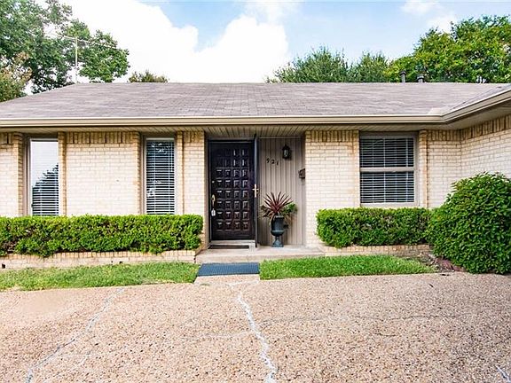 2nd image of 921 Heritage Cir