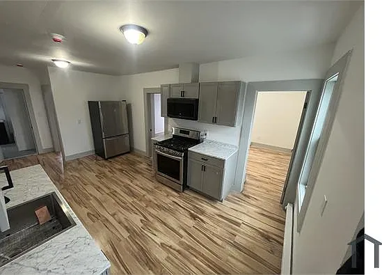 40 Garnet St #2 — Photo 8