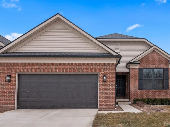 55769 Oak Pointe Dr, Shelby Township, MI 48315