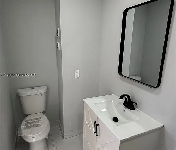 20825 NE 8th Ct #204-19 — Photo 2