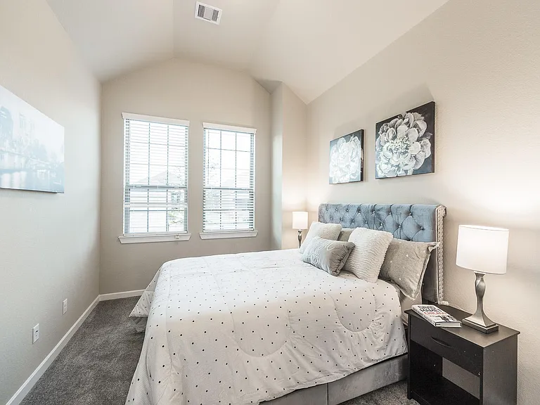 8710 Crossing Oak Ln — Photo 15