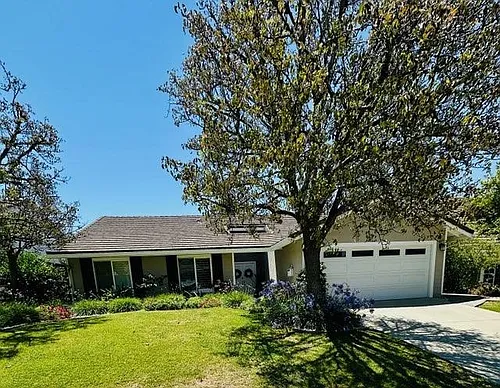 1814 Sweet Briar Pl Photo 1