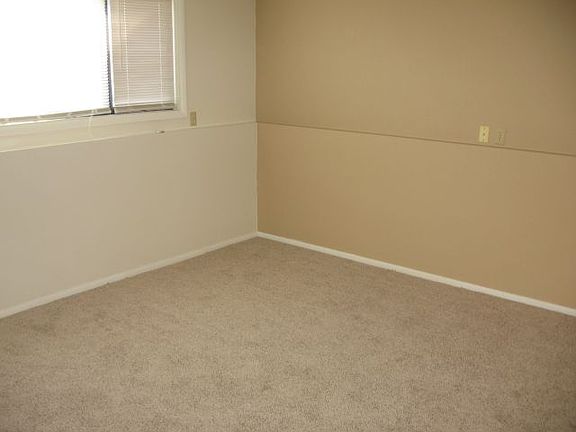 4th image of 115 N 19th St APT 2