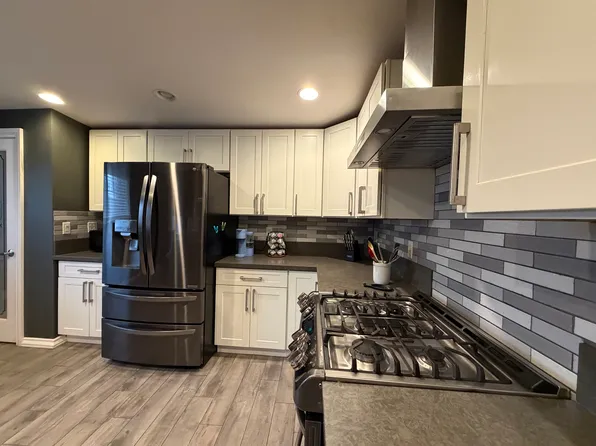 1014 W Avenue J12, Lancaster, CA 93534