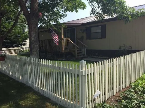 167 1st Ln NW, Pick City, ND 58545