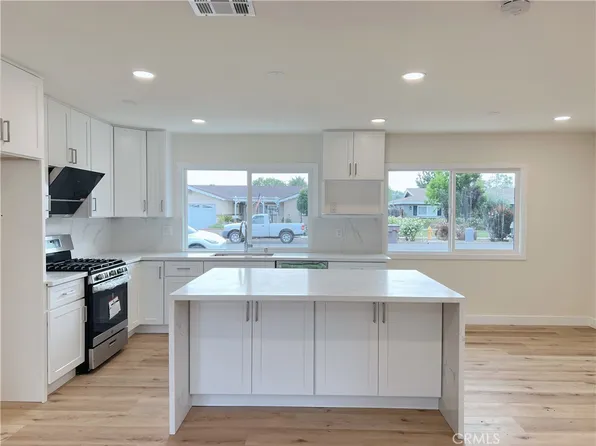 5261 Raintree St, Yorba Linda, CA 92886