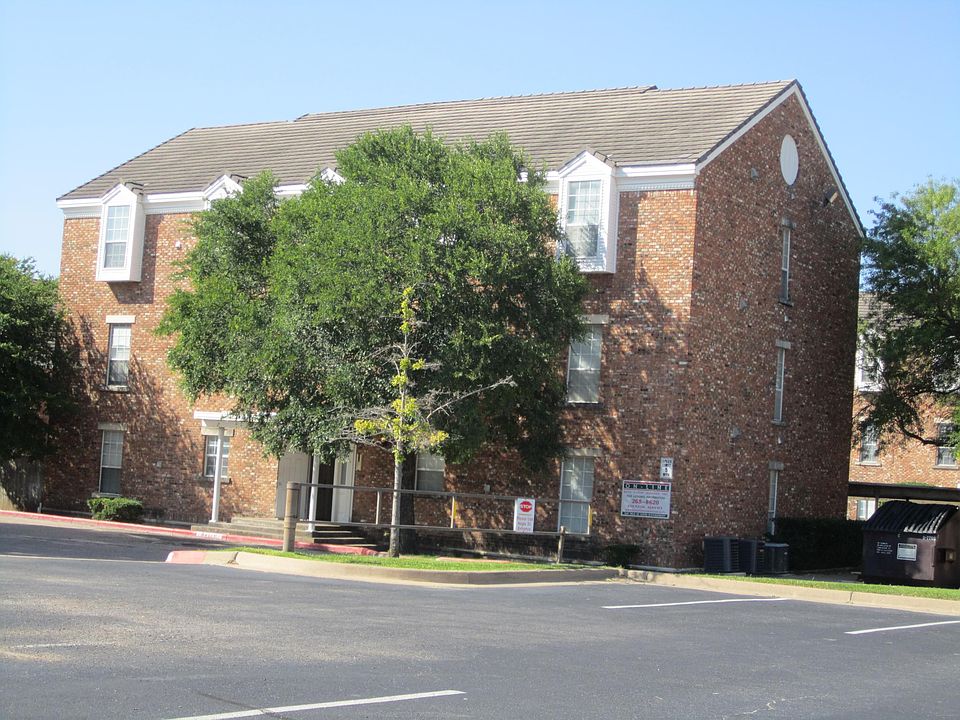 1st image of 400 Nagle St APT 410